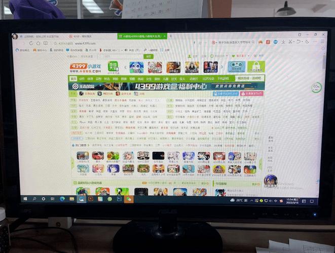 根据您的要求，生成一个包含3个长尾关键词的SEO标题：

**2025最新18+ App推荐｜成人内容平台安全下载指南与隐私保护技巧**