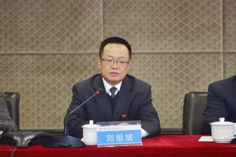 亚洲啊v男人天堂的相关介绍