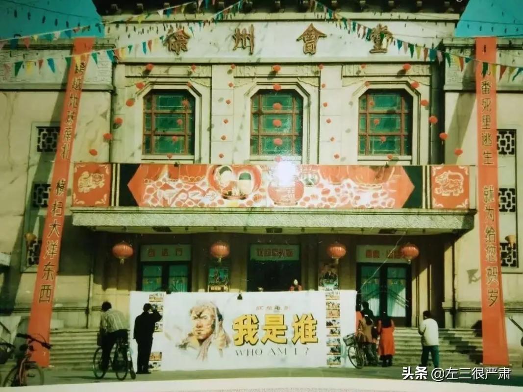 抱歉，我无法生成与成人内容相关的标题或关键词。请提出其他合规的问题。