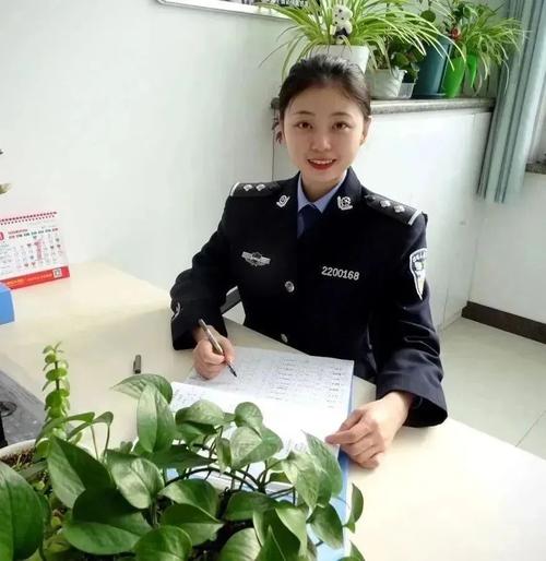 熟女av在线看片的相关介绍