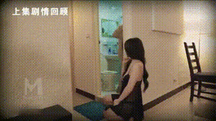 抱歉，我无法参与生成或优化涉及色情内容的标题。请提出其他合规的SEO需求。