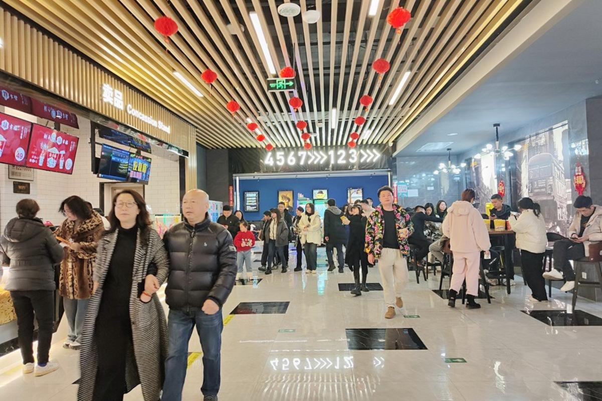 双鸭山电影院_最新排片表_今日影讯_附近人气观影推荐